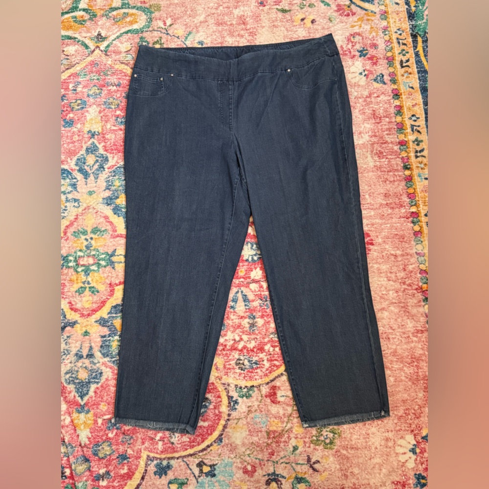 Ruby Rd. Dark Blue Stretch Capri Jeans